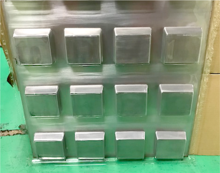 金型